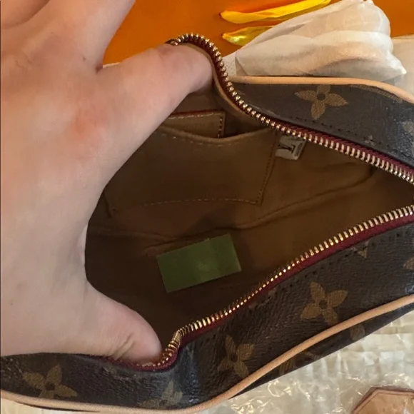 Louis Vuitton Brown Monogram Heart Bag BRAND NEW IN BOX - Picture 4 of 4